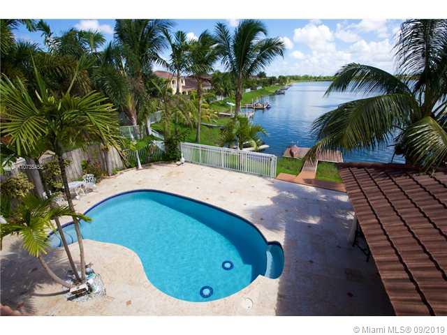 TWIN LAKE SHORES EAST - Residential Lease