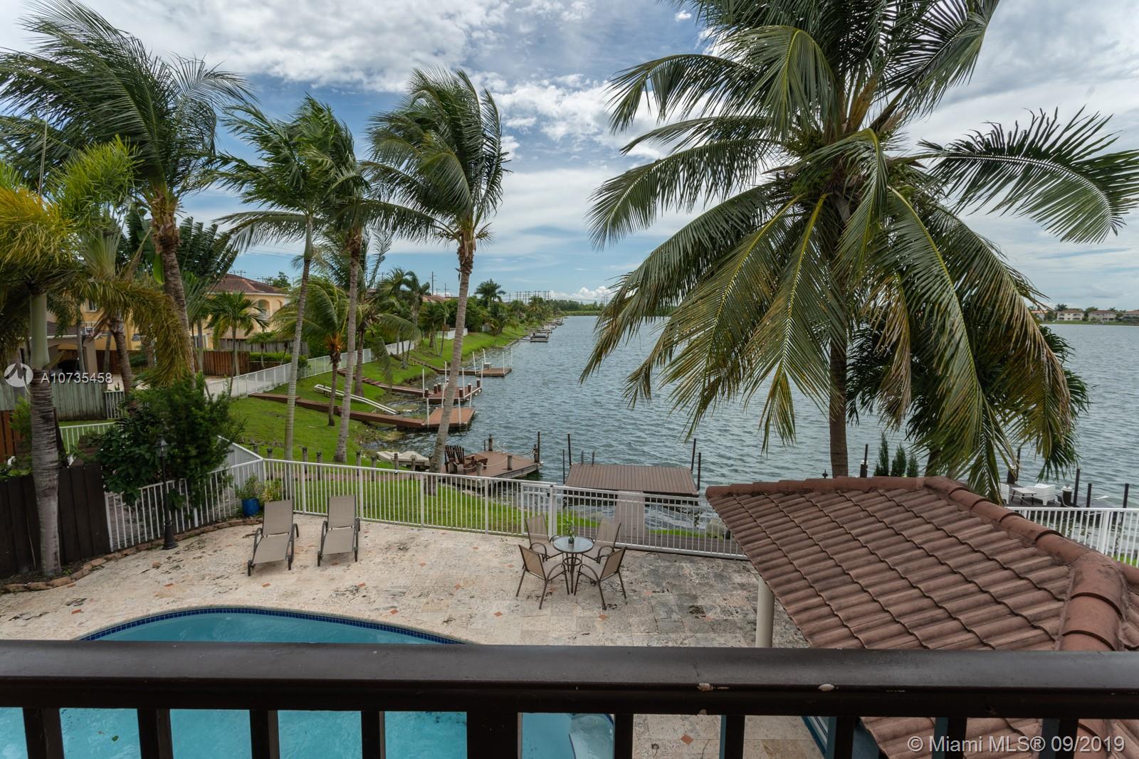 TWIN LAKE SHORES EAST - Residential Lease