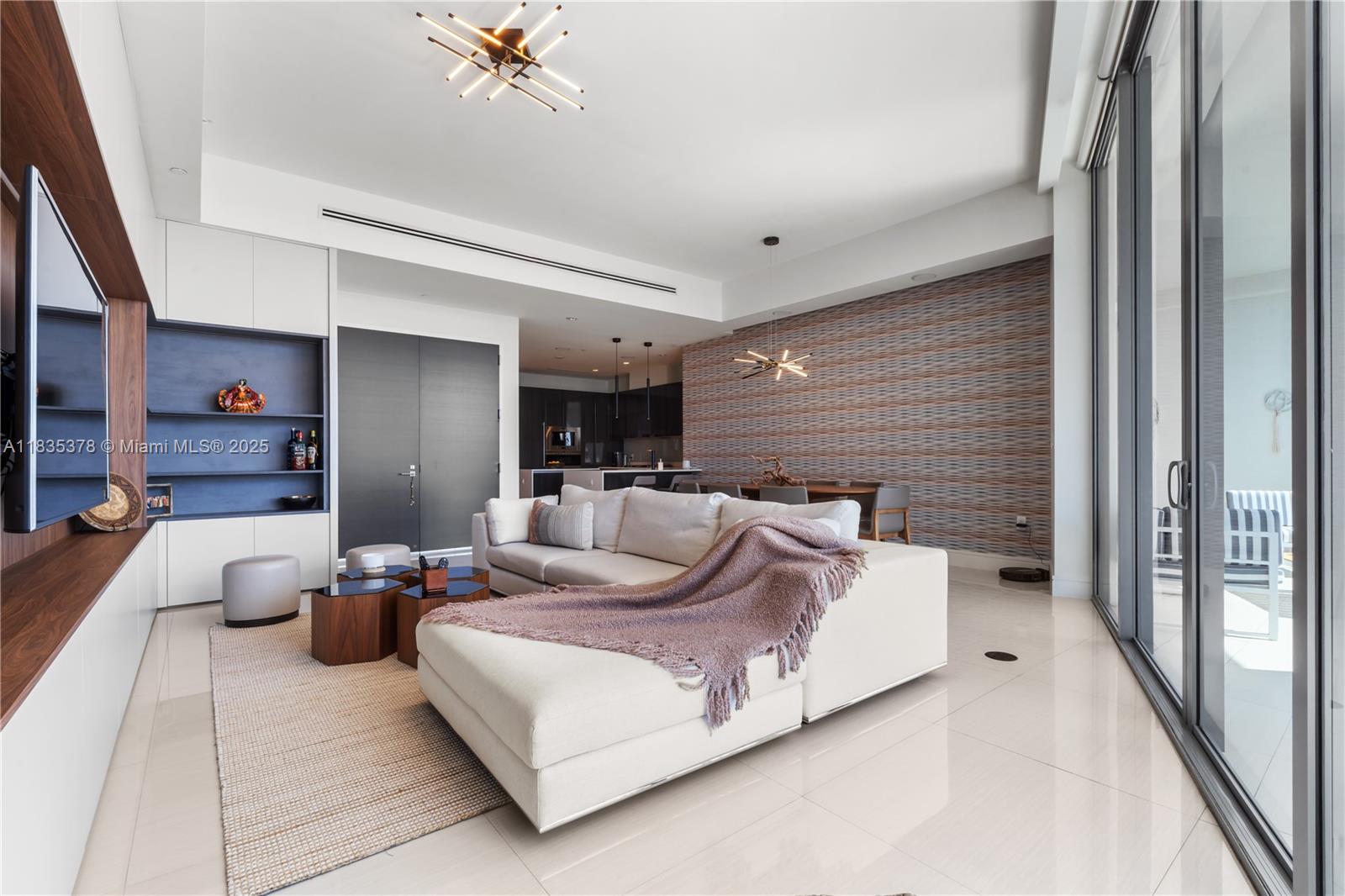 Echo Aventura - Residential