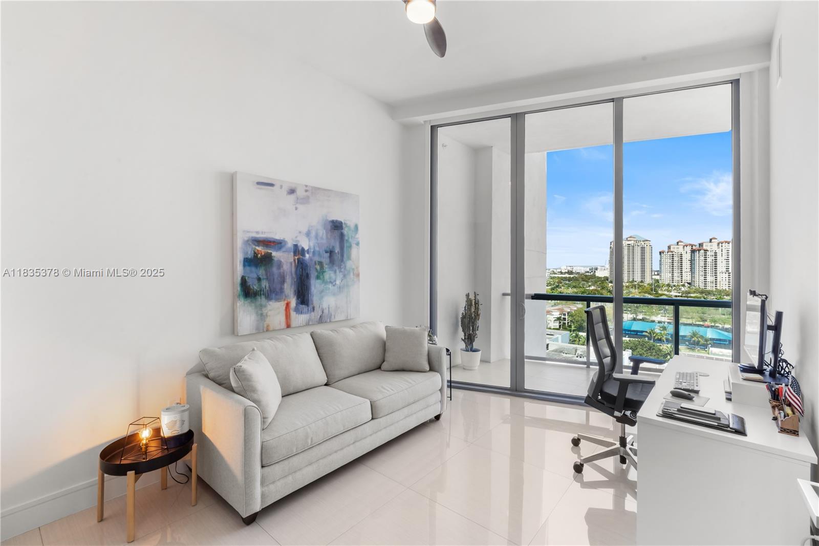 Echo Aventura - Residential