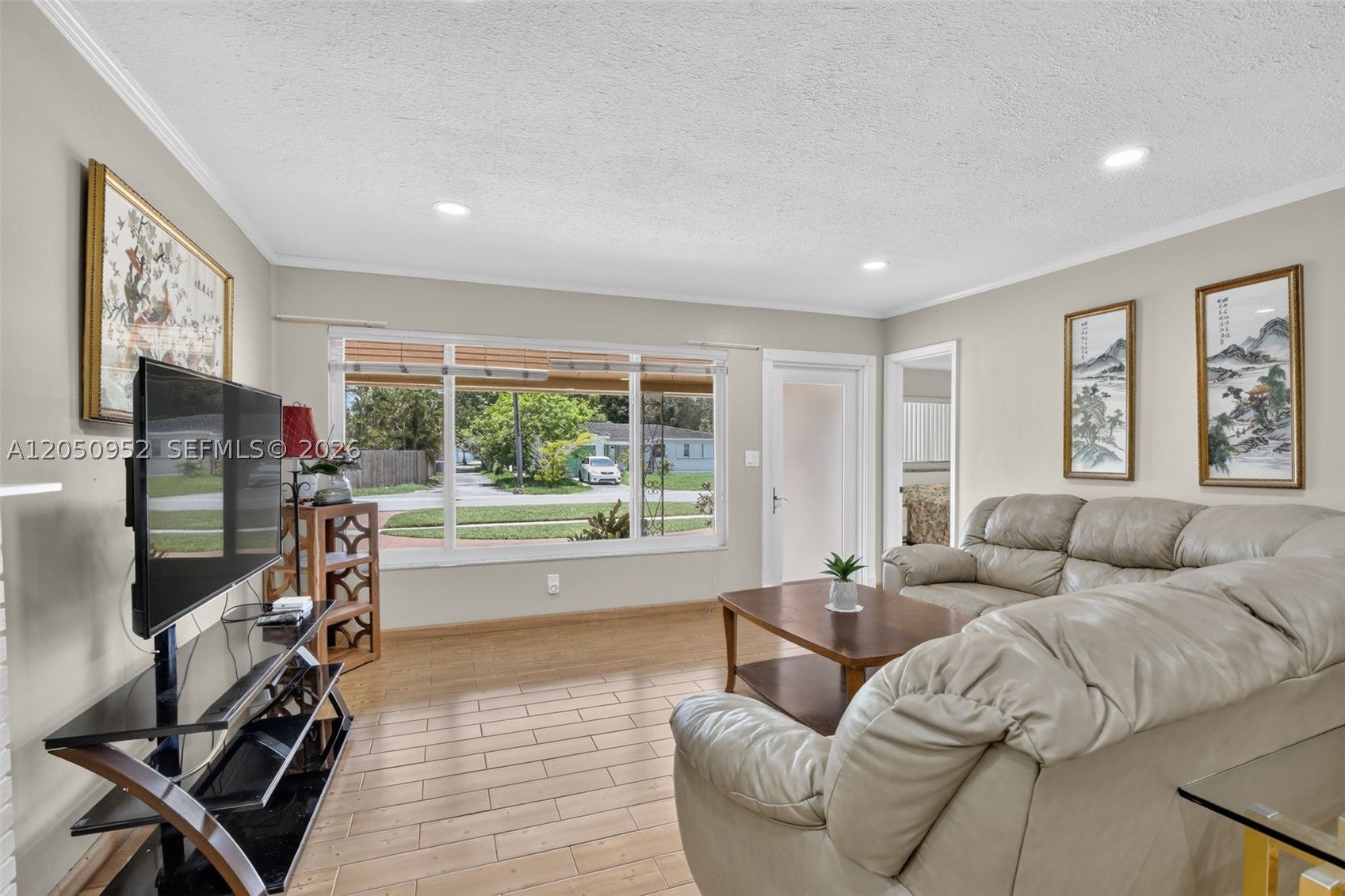 206 N 32nd Ave