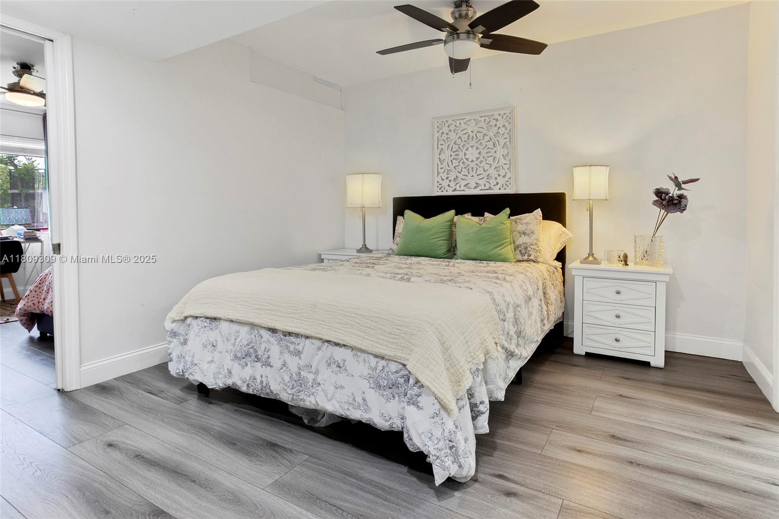 RACQUET CLUB APARTMENTS A - Residential Lease