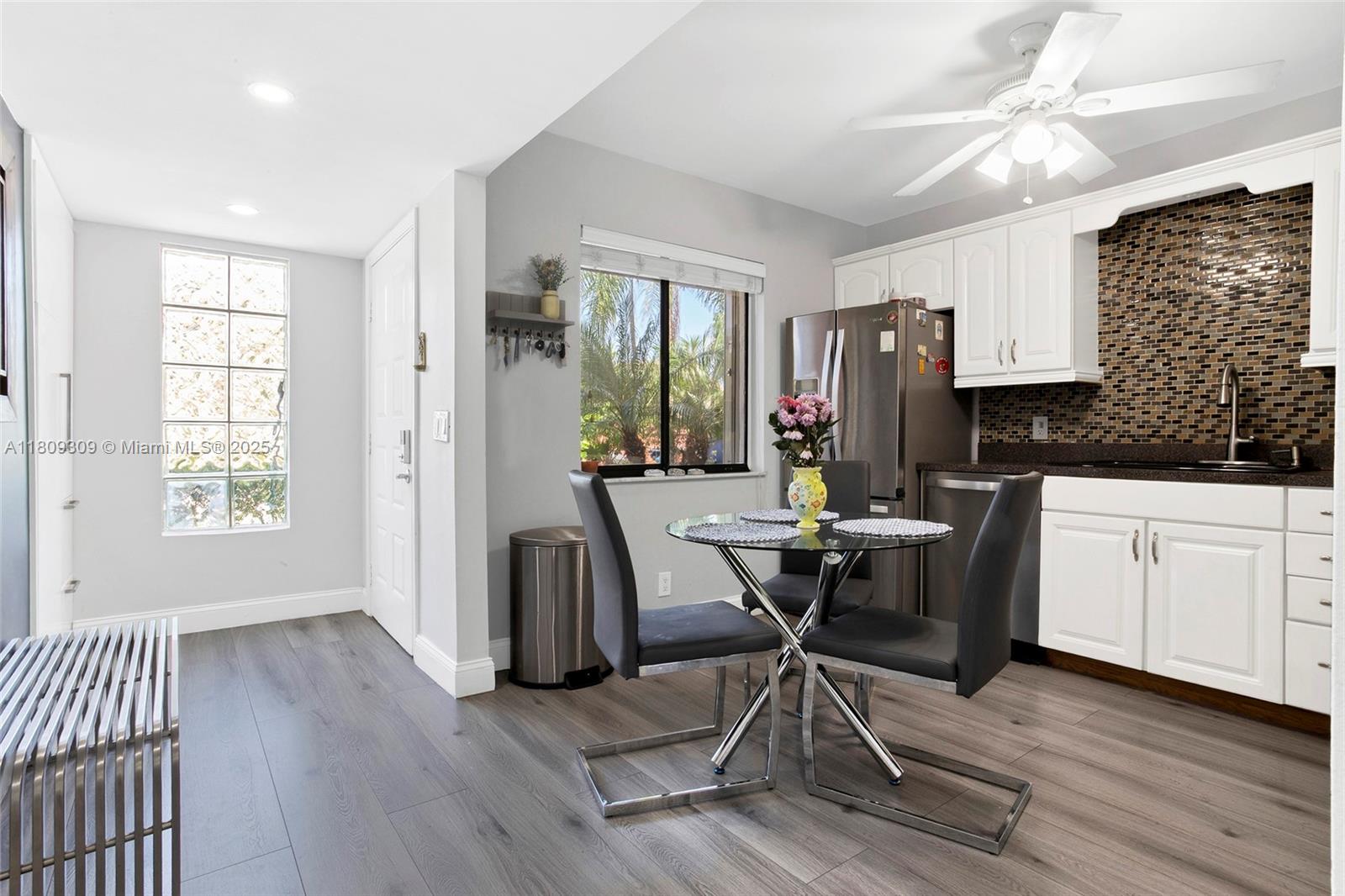 RACQUET CLUB APARTMENTS A - Residential Lease