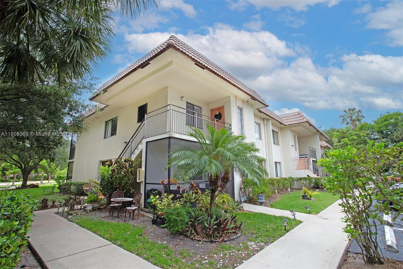 RACQUET CLUB APARTMENTS A - Residential Lease