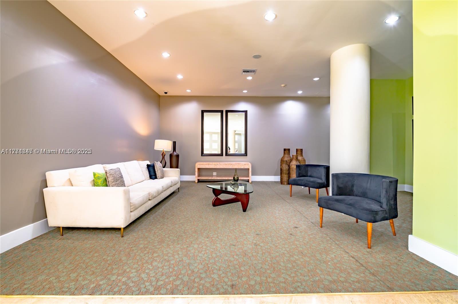 PARKVIEW POINT CONDO - Residential Lease