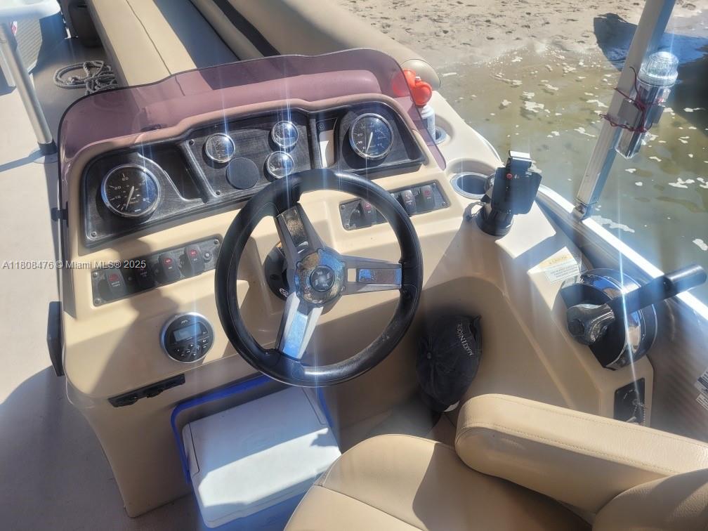 PARADISE HARBOUR APTS CO- - Residential