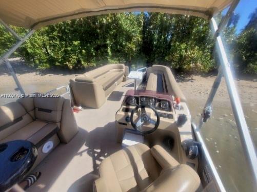 PARADISE HARBOUR APTS CO- - Residential