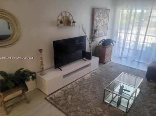PARADISE HARBOUR APTS CO- - Residential