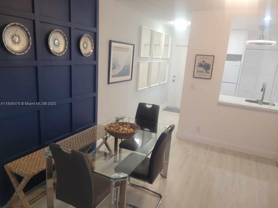 PARADISE HARBOUR APTS CO- - Residential