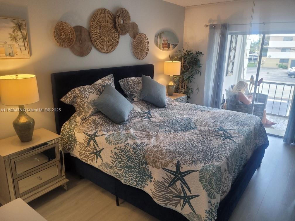 PARADISE HARBOUR APTS CO- - Residential