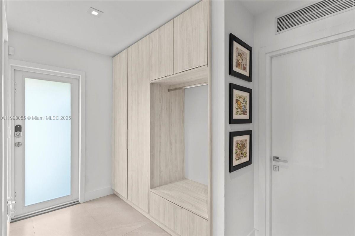 KENDALL EAST 1ST ADDN - Residential