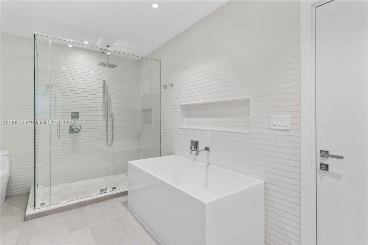 KENDALL EAST 1ST ADDN - Residential