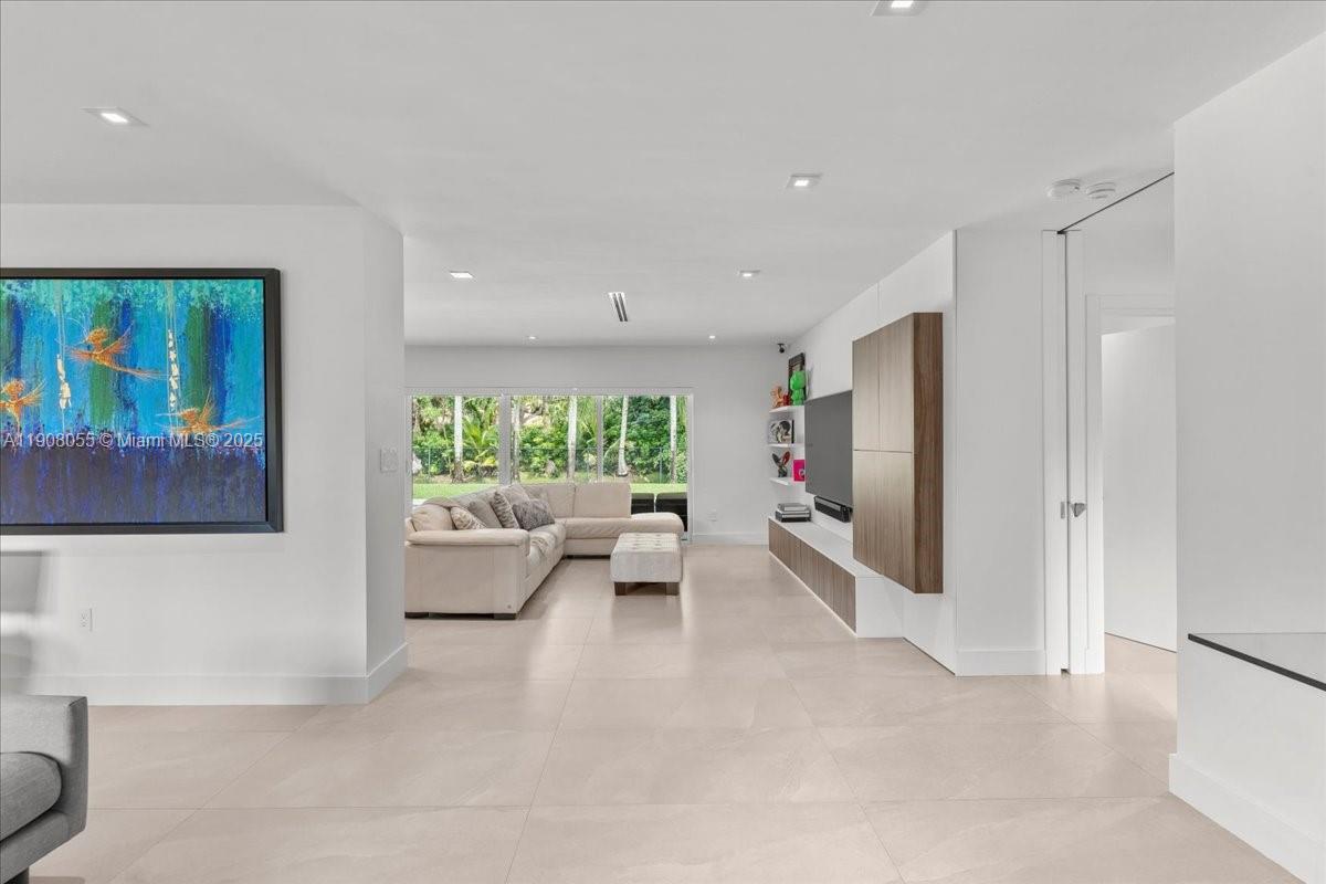 KENDALL EAST 1ST ADDN - Residential