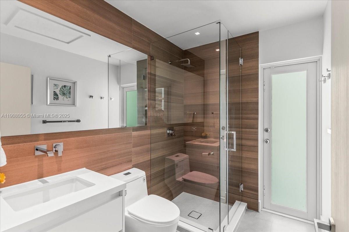 KENDALL EAST 1ST ADDN - Residential