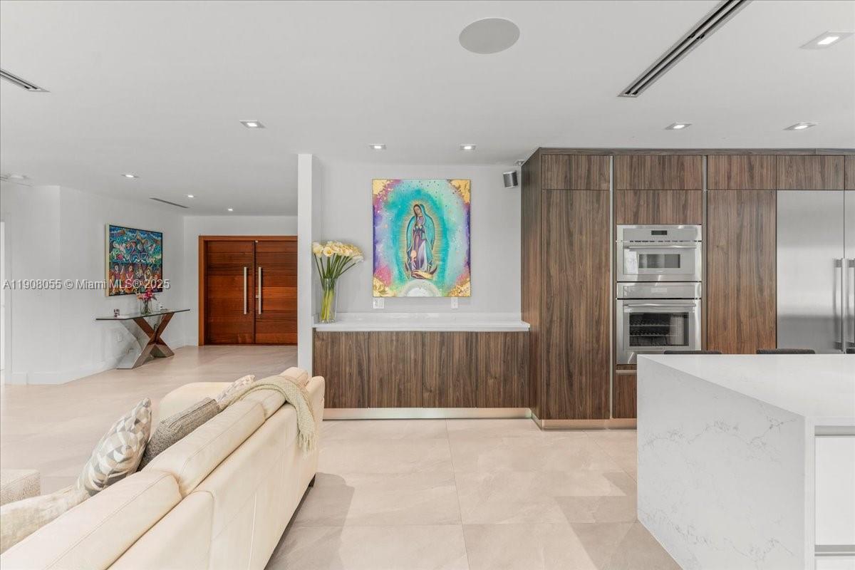 KENDALL EAST 1ST ADDN - Residential