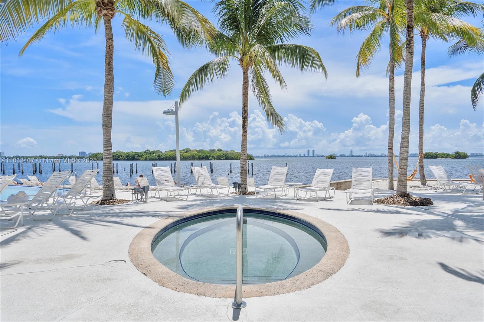 NIRVANA CONDO NO FIVE CON - Residential