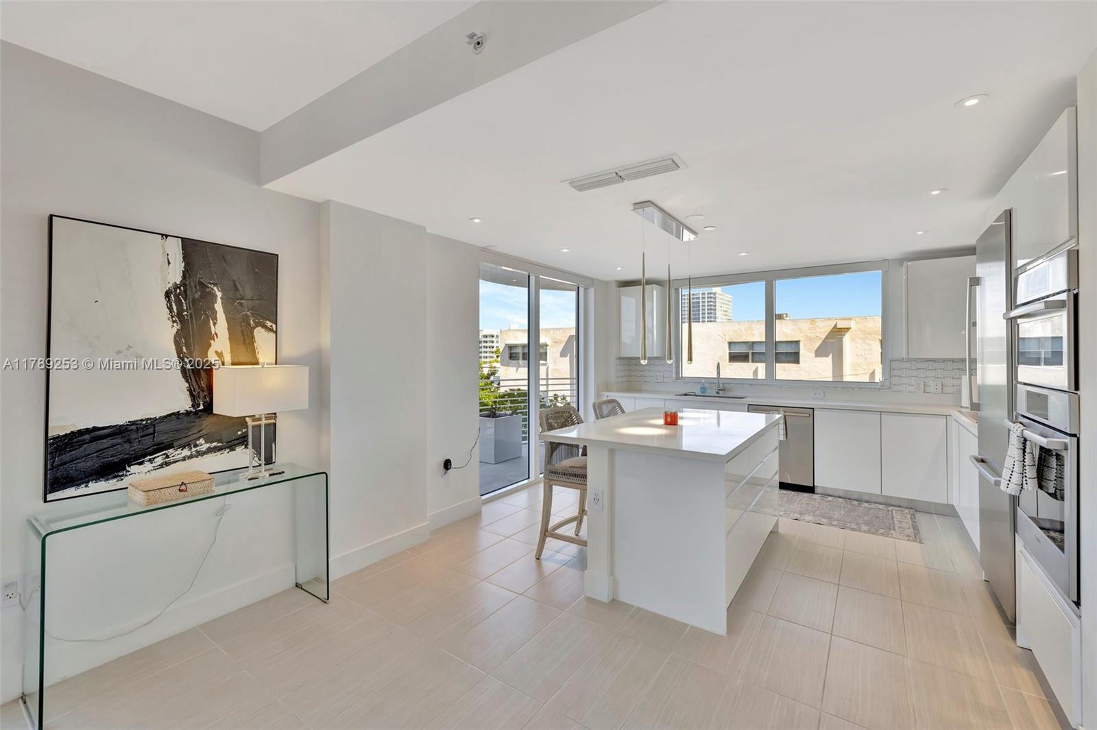 WAVE ON BAYSHORE CONDO - Residential Lease