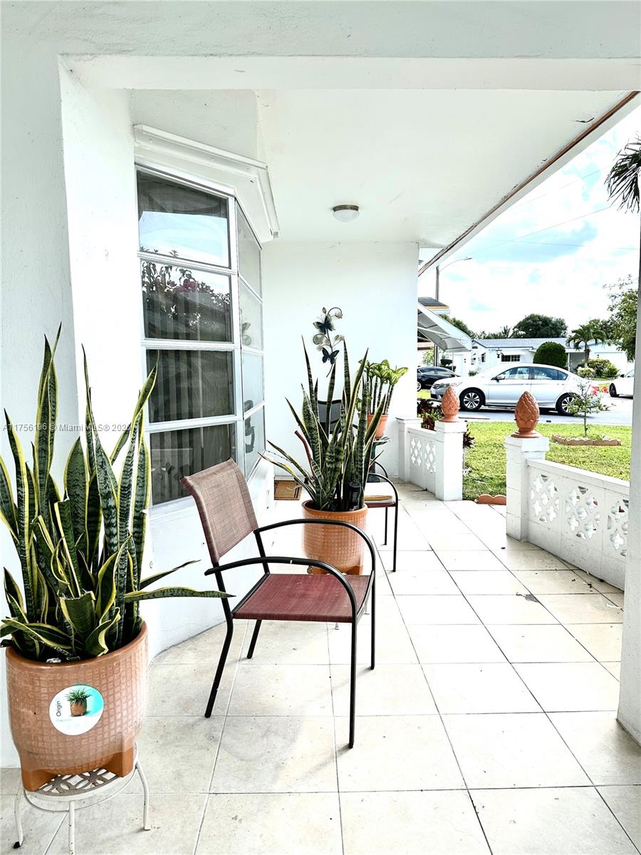 4290 NW 49th Ter