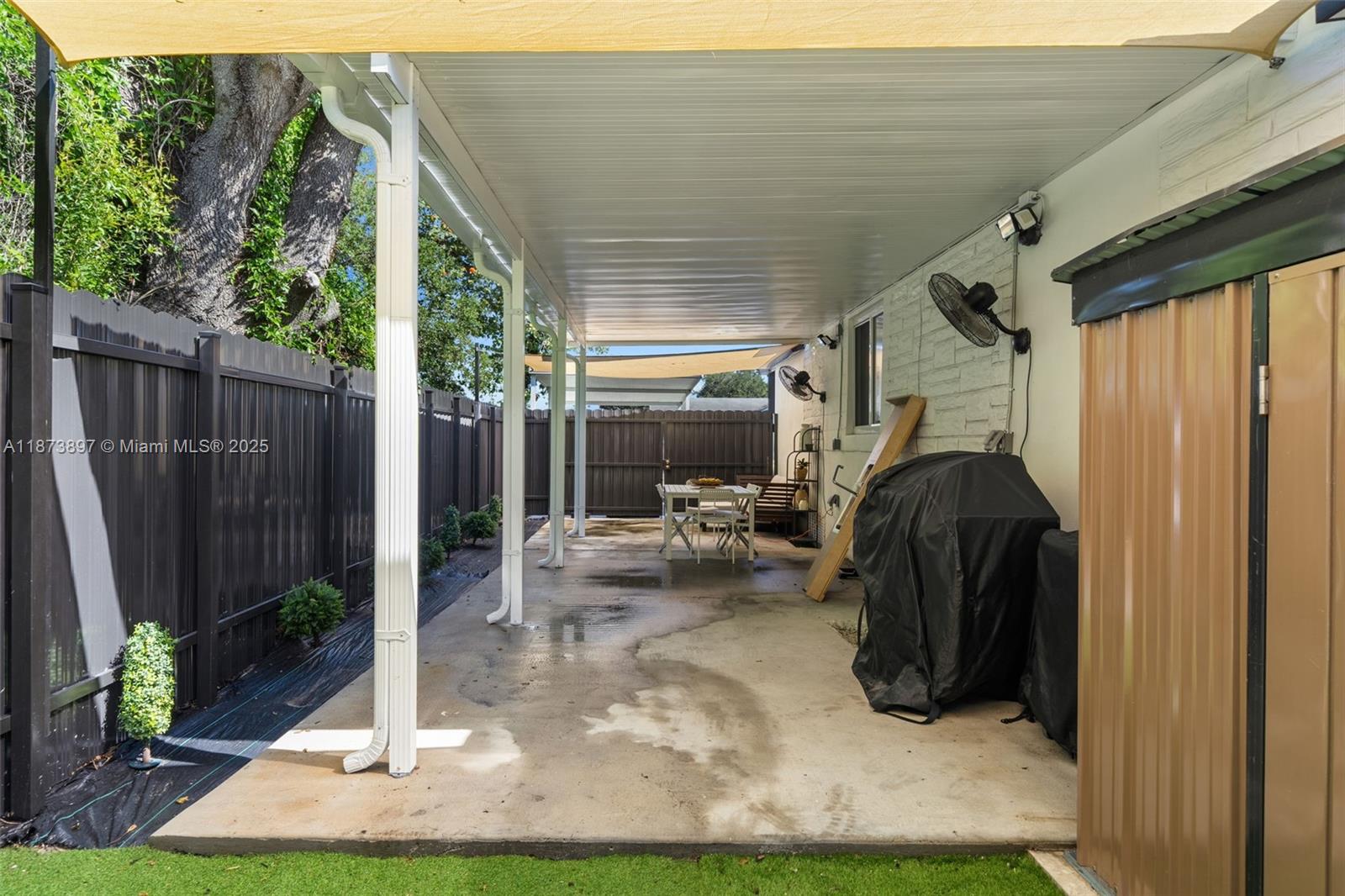 EVERGLADES AVE HTS ADDN - Residential