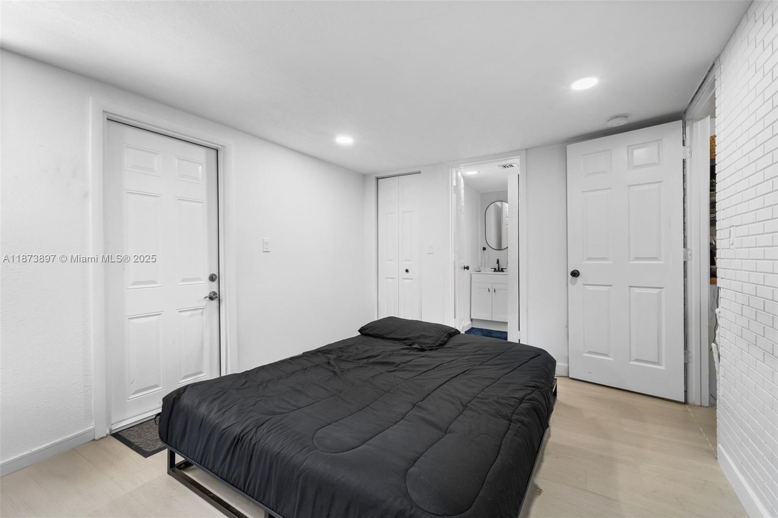 EVERGLADES AVE HTS ADDN - Residential