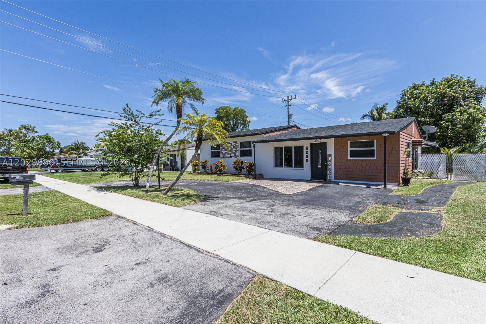 6230 SW 16th Ct