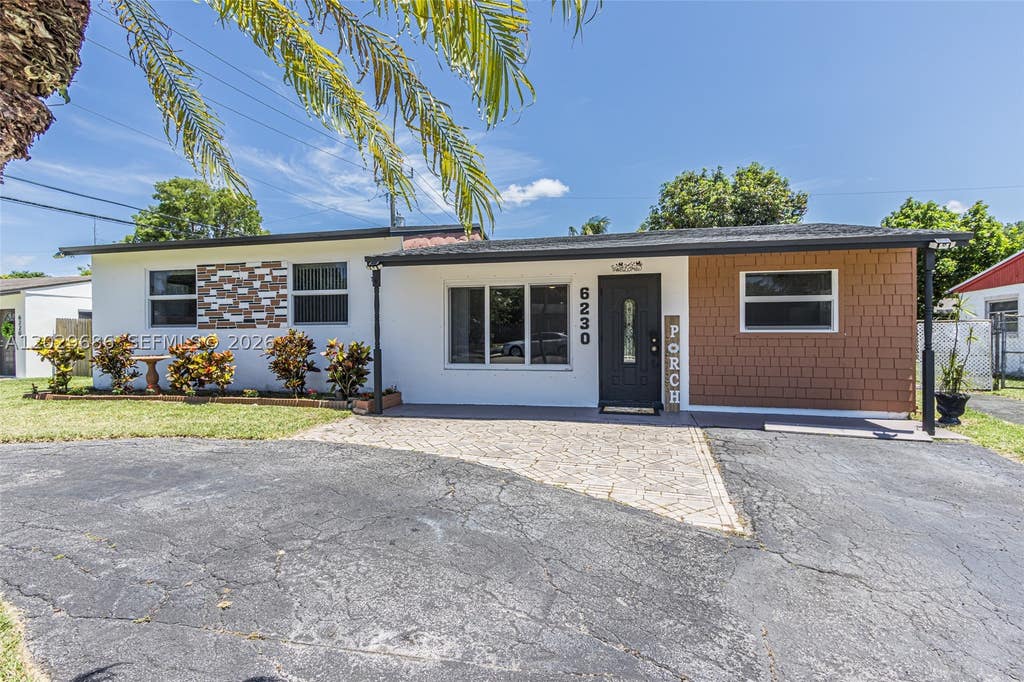 Photo of 6230 SW 16th Ct, North Lauderdale, FL 33068 (MLS # A12029686)