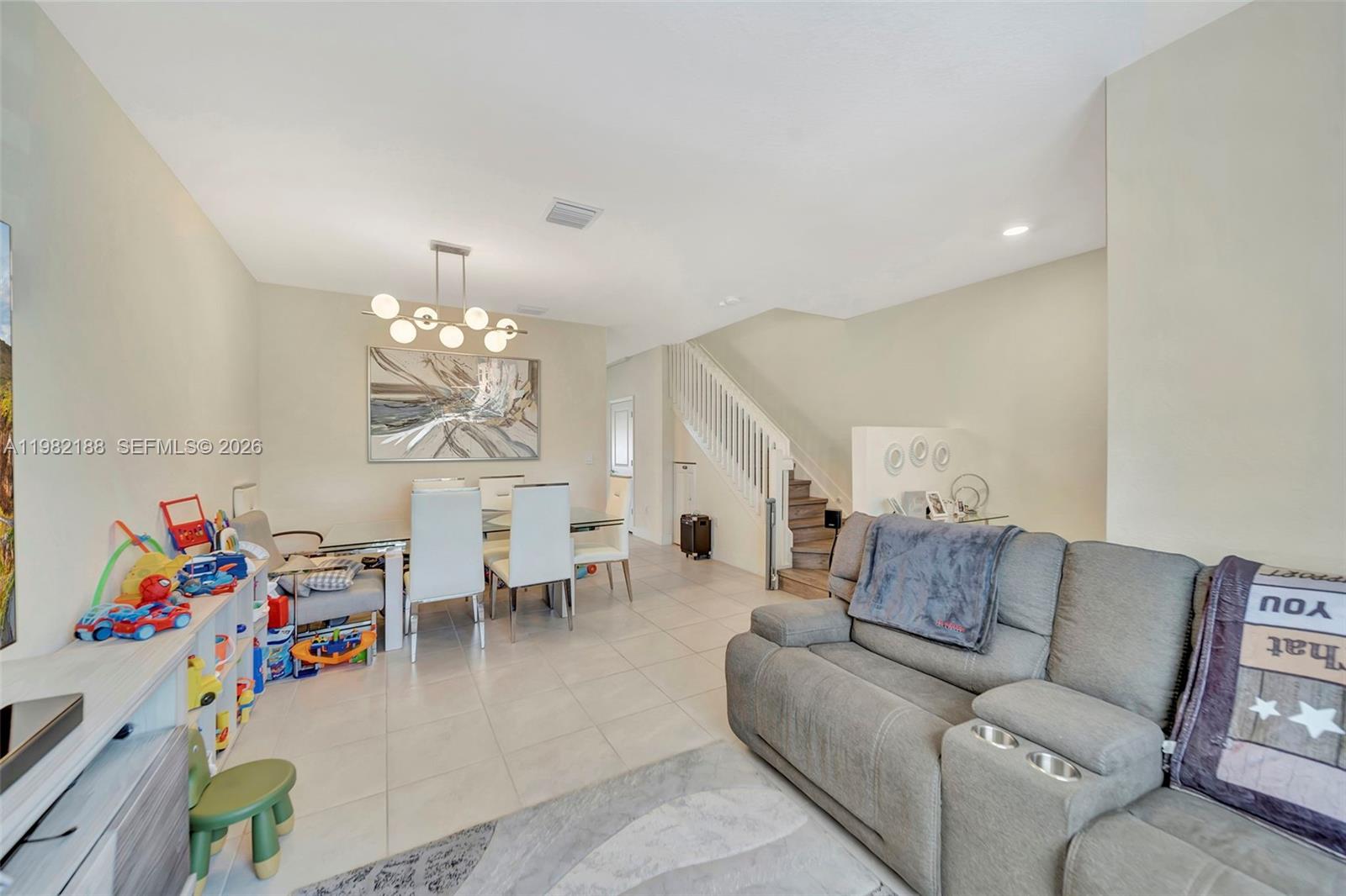 AQUABELLA NORTH - Residential