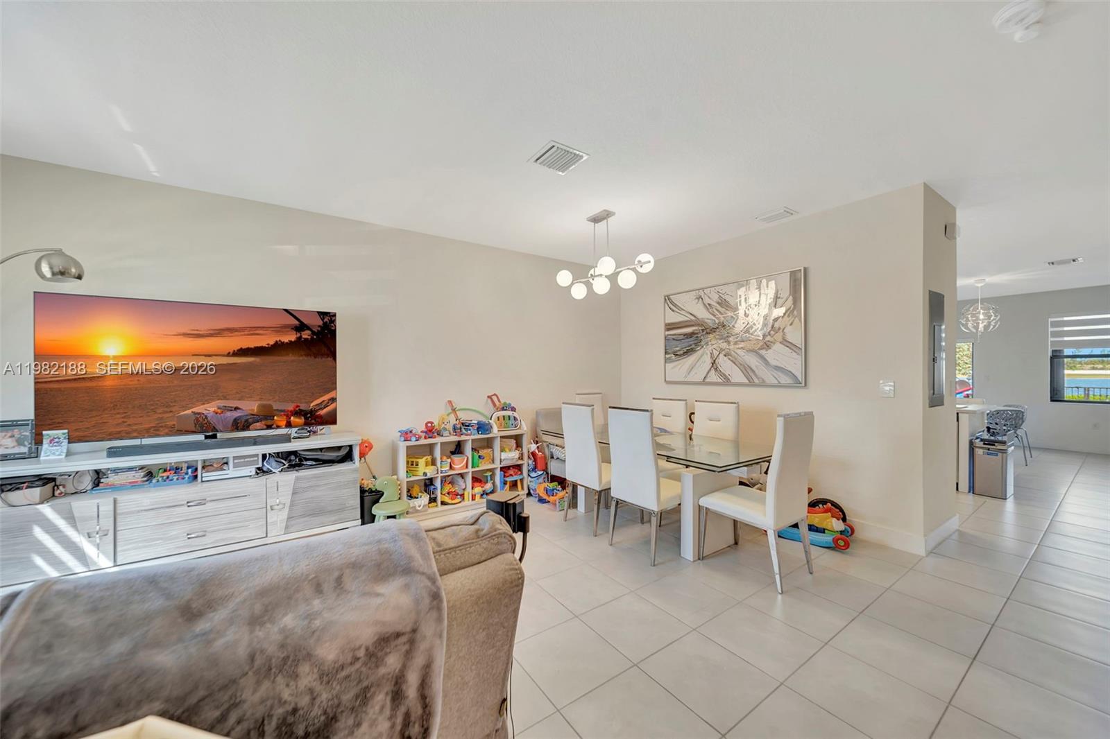 AQUABELLA NORTH - Residential