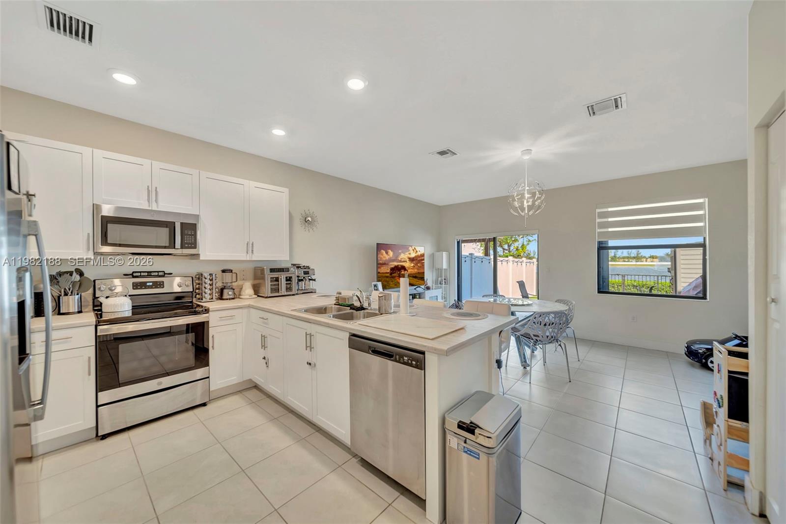 AQUABELLA NORTH - Residential