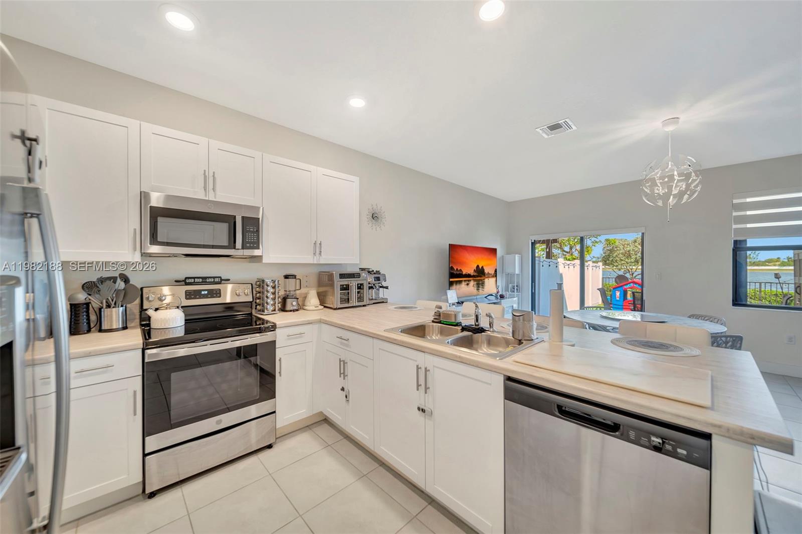 AQUABELLA NORTH - Residential