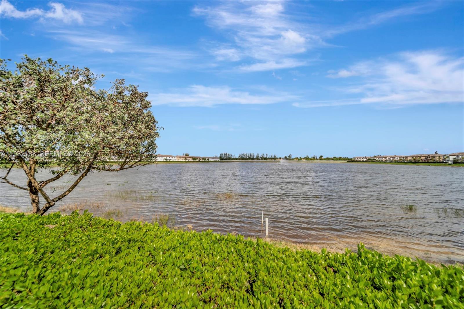 AQUABELLA NORTH - Residential