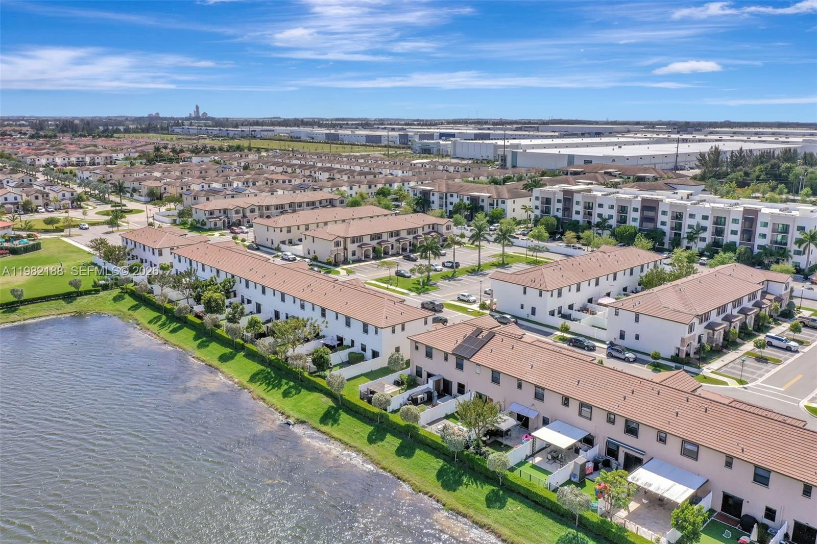 AQUABELLA NORTH - Residential