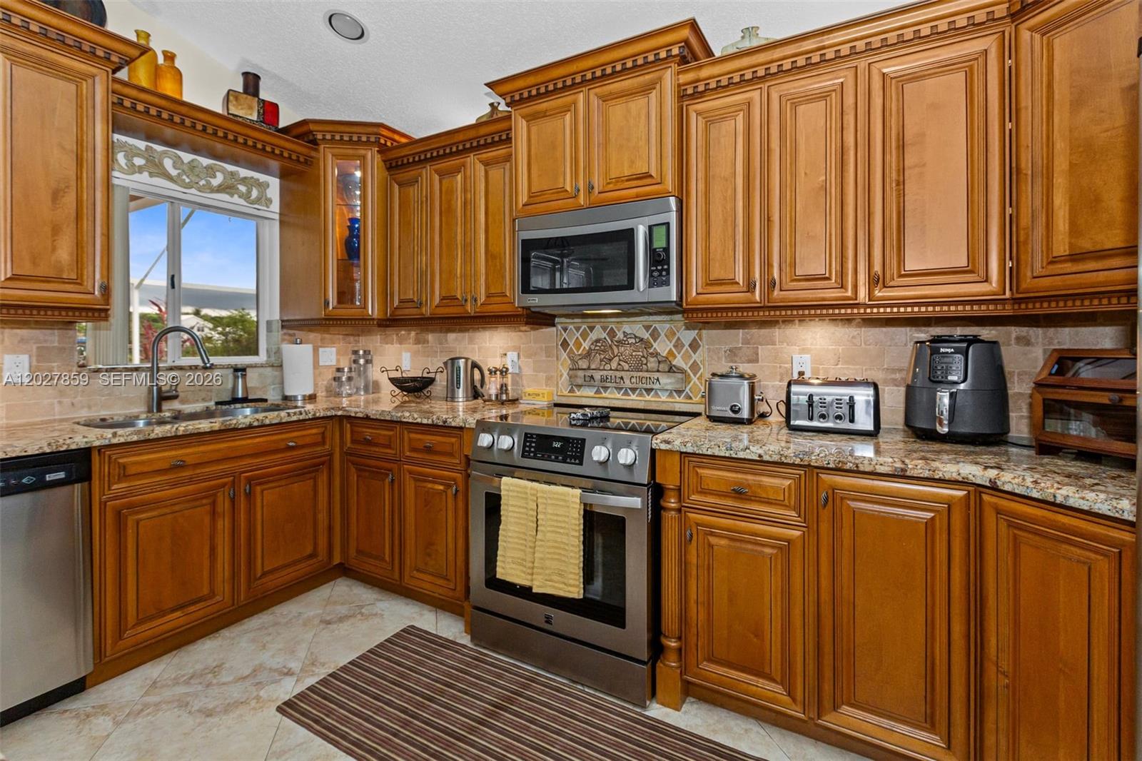 LANDINGS - Residential