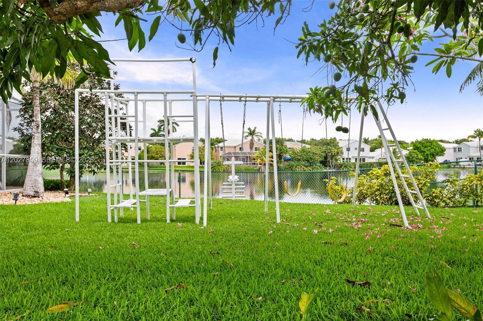 LANDINGS - Residential