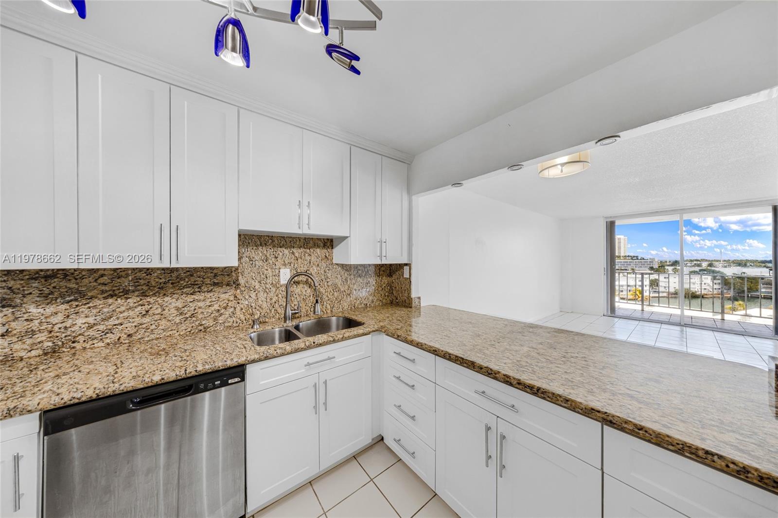 STANTON HOUSE CONDO - Residential