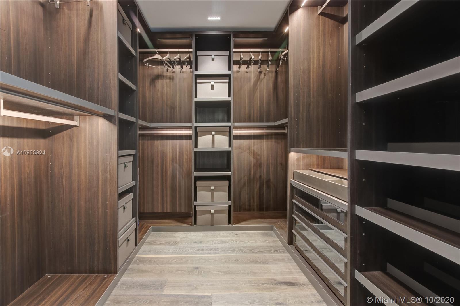 OCEANA BAL HARBOUR CONDO - Residential