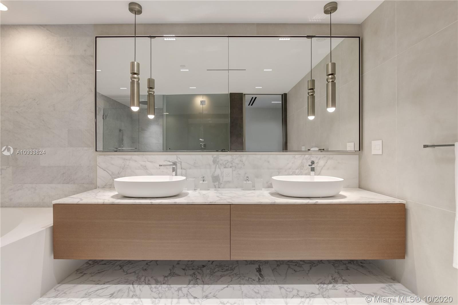 OCEANA BAL HARBOUR CONDO - Residential