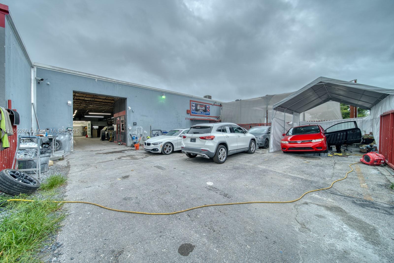 Turnkey Auto Body Shop For Sale in Prime Hialeah Location