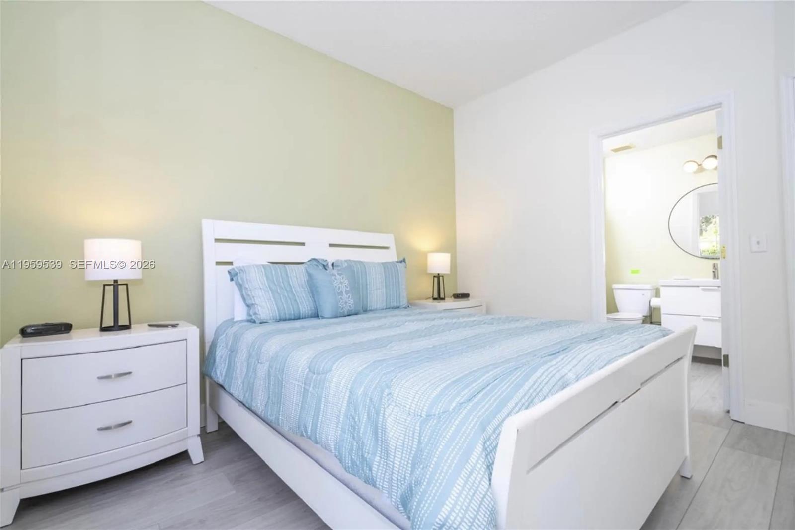 EMERALD ISLAND RESORT PH - Residential