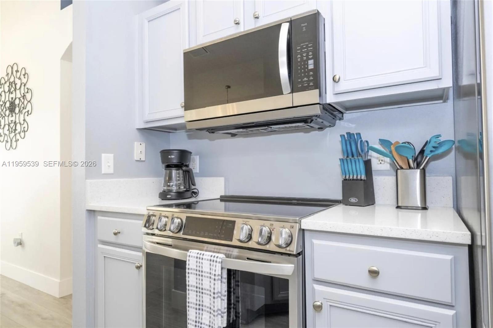 EMERALD ISLAND RESORT PH - Residential