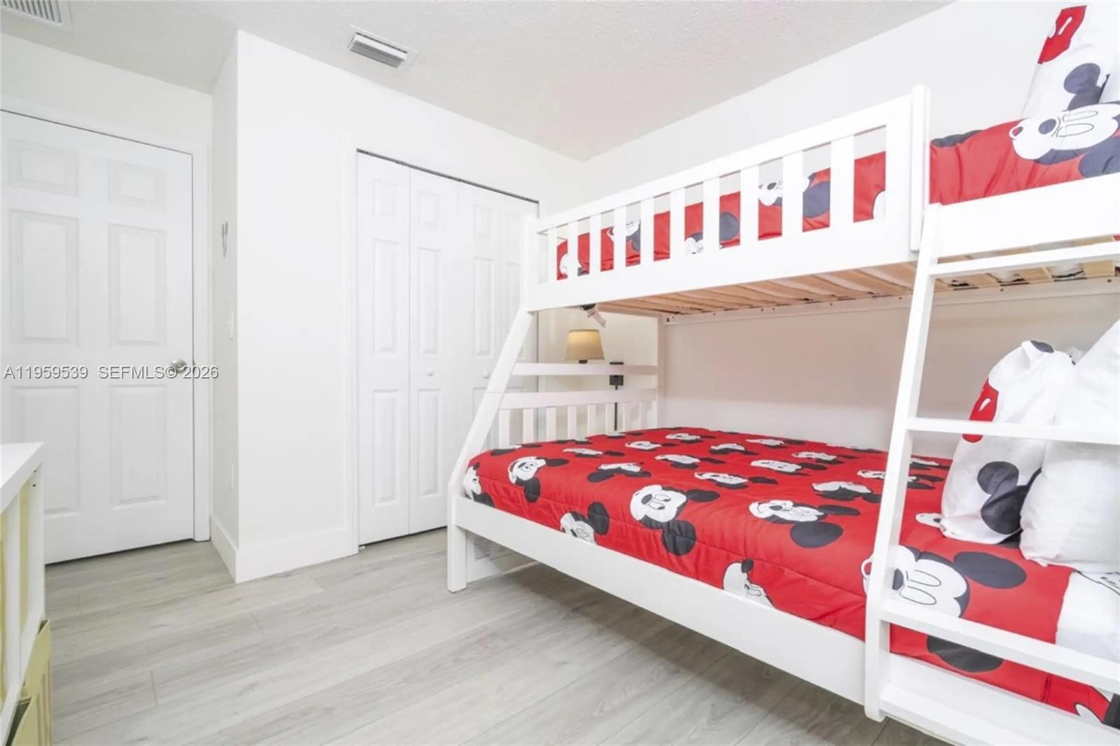 EMERALD ISLAND RESORT PH - Residential