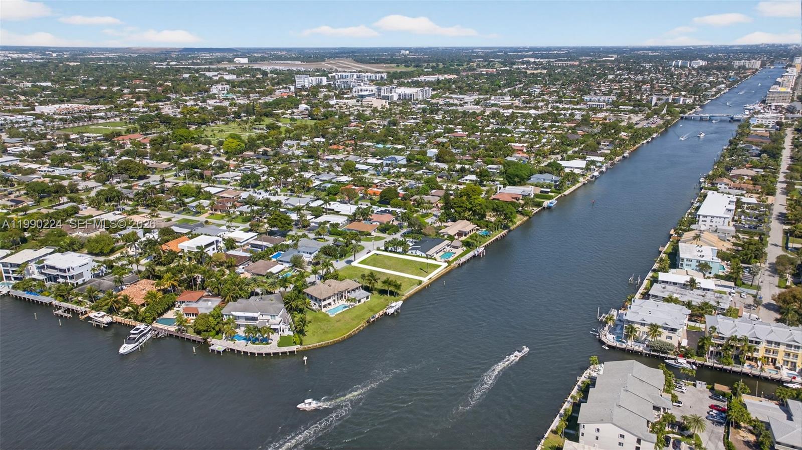 CYPRESS POINT - Land