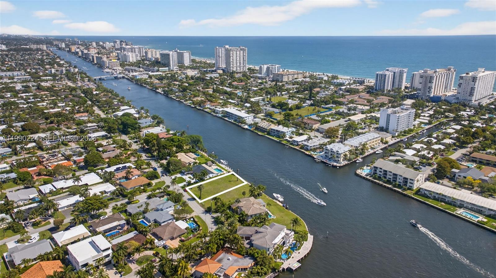 CYPRESS POINT - Land