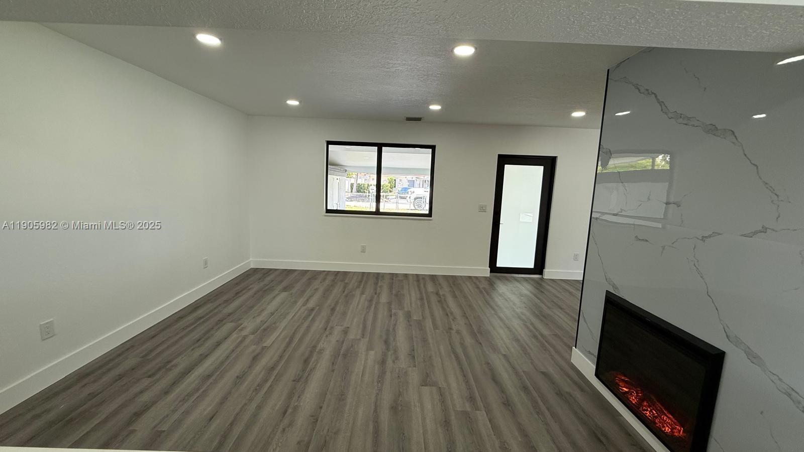 SIERRA 2ND ADDN - Residential