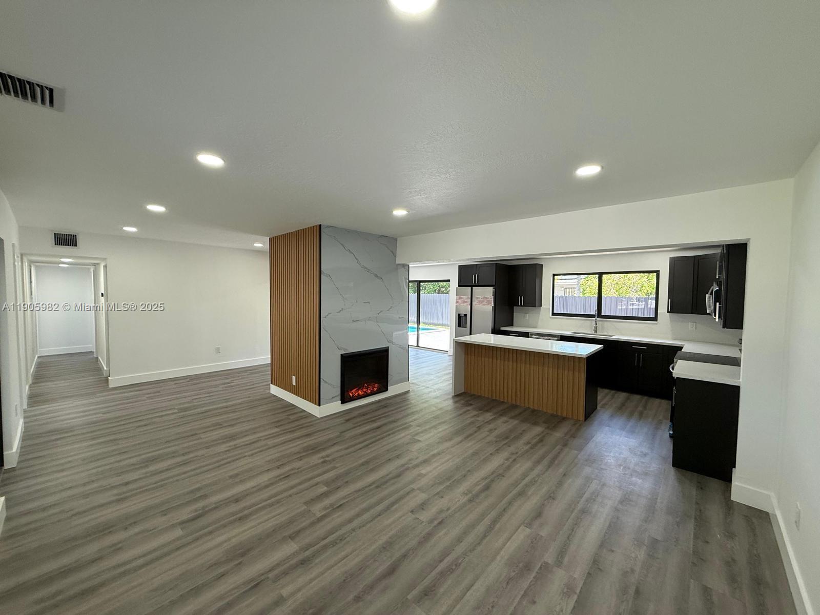 SIERRA 2ND ADDN - Residential