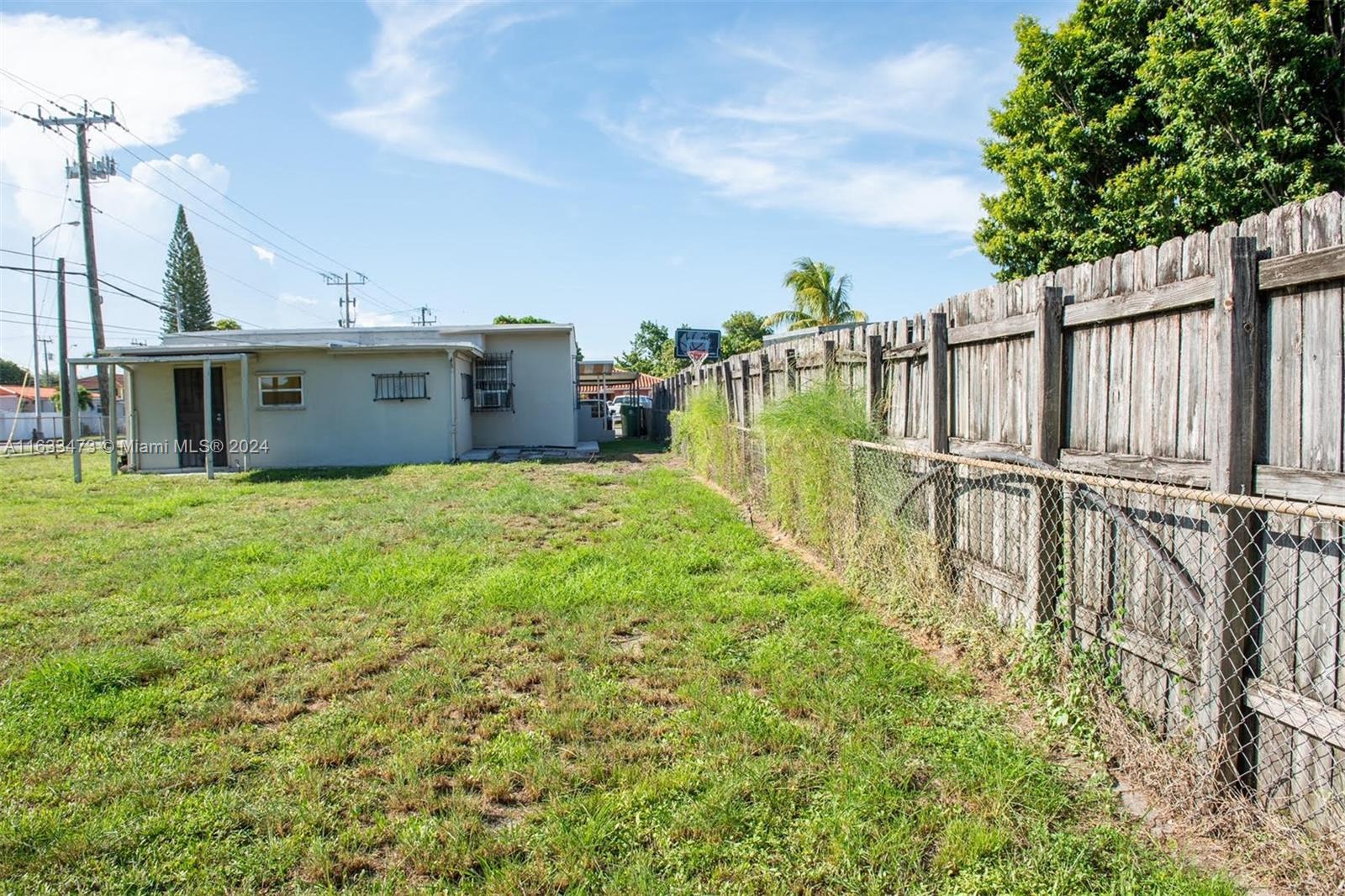 HIALEAH 13TH ADDN AMD PL - Residential