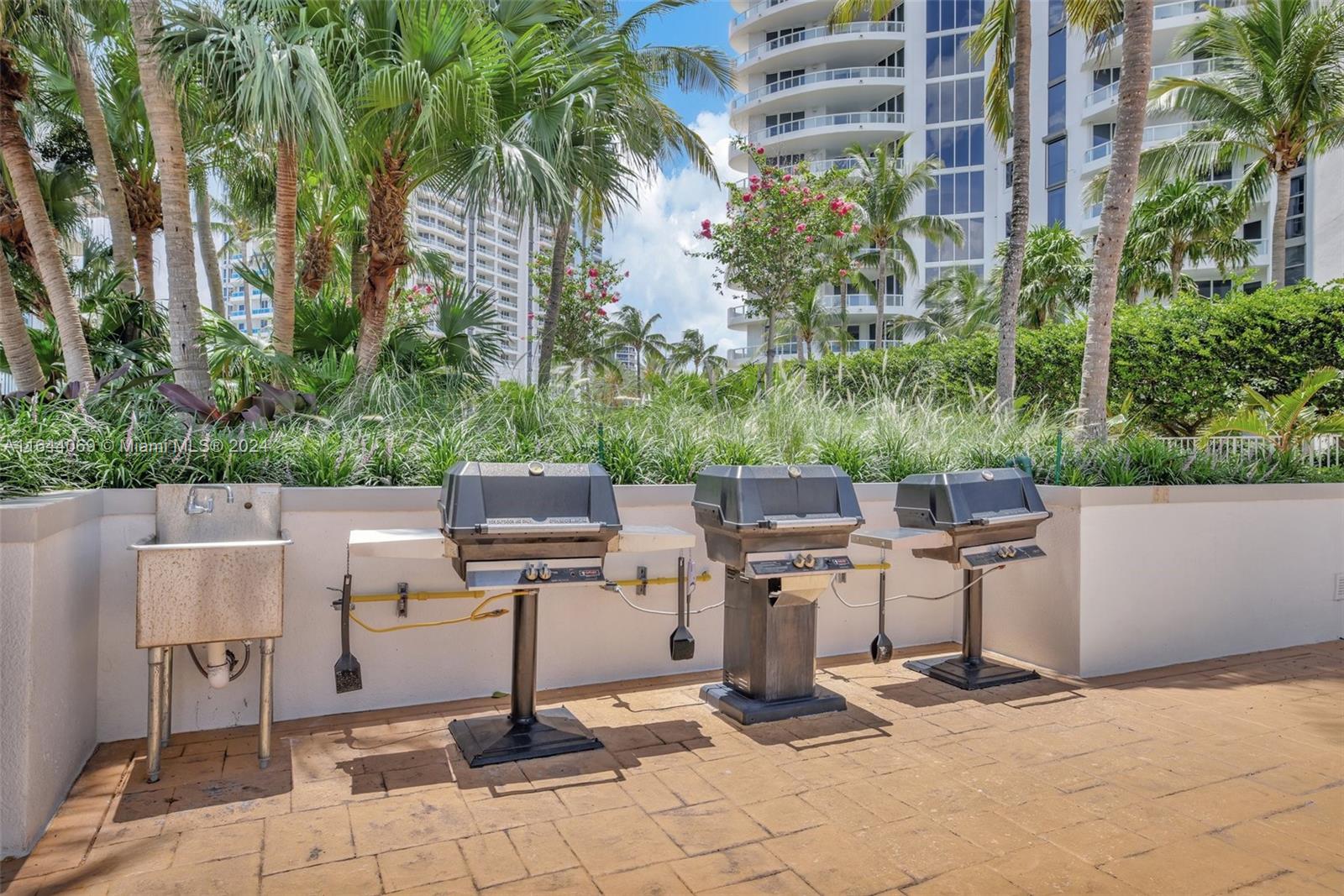ATLANTIC I AT THE POINT C - Residential