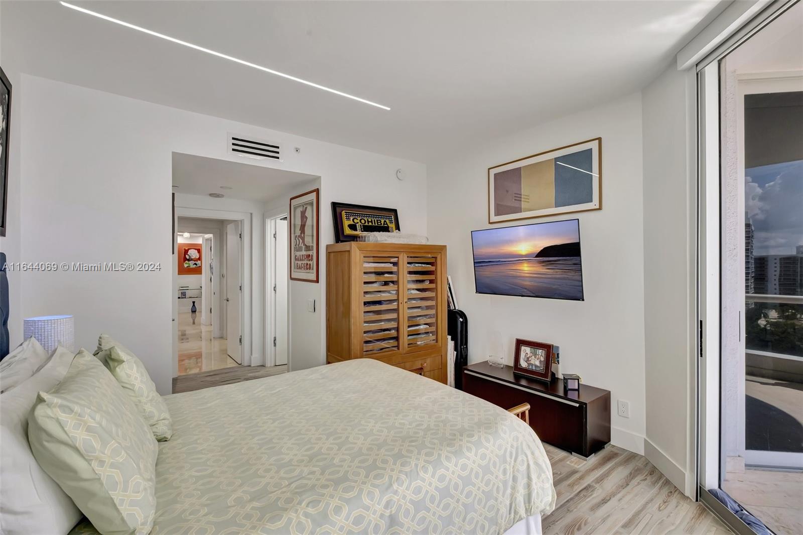 ATLANTIC I AT THE POINT C - Residential