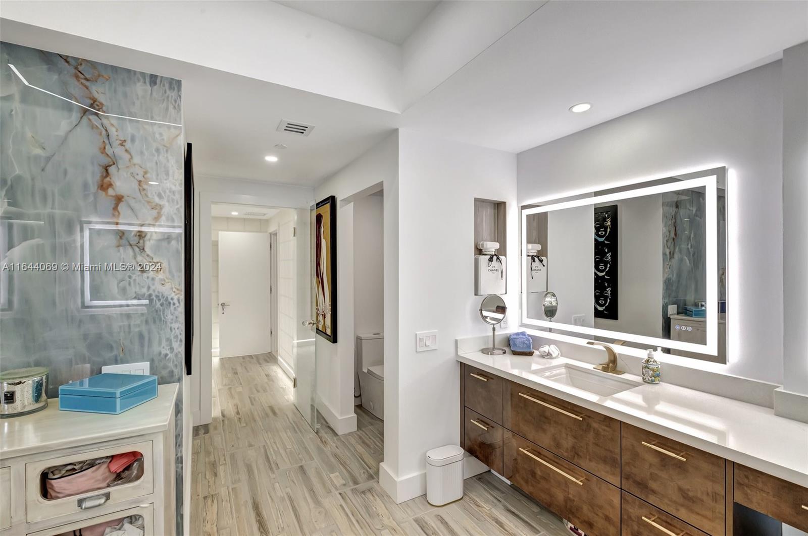 ATLANTIC I AT THE POINT C - Residential