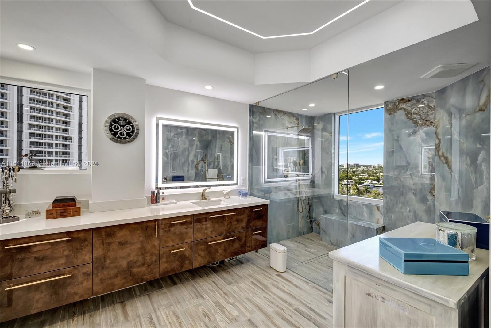 ATLANTIC I AT THE POINT C - Residential